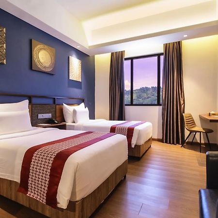 Parkside Gayo Petro Hotel Takengon Екстериор снимка