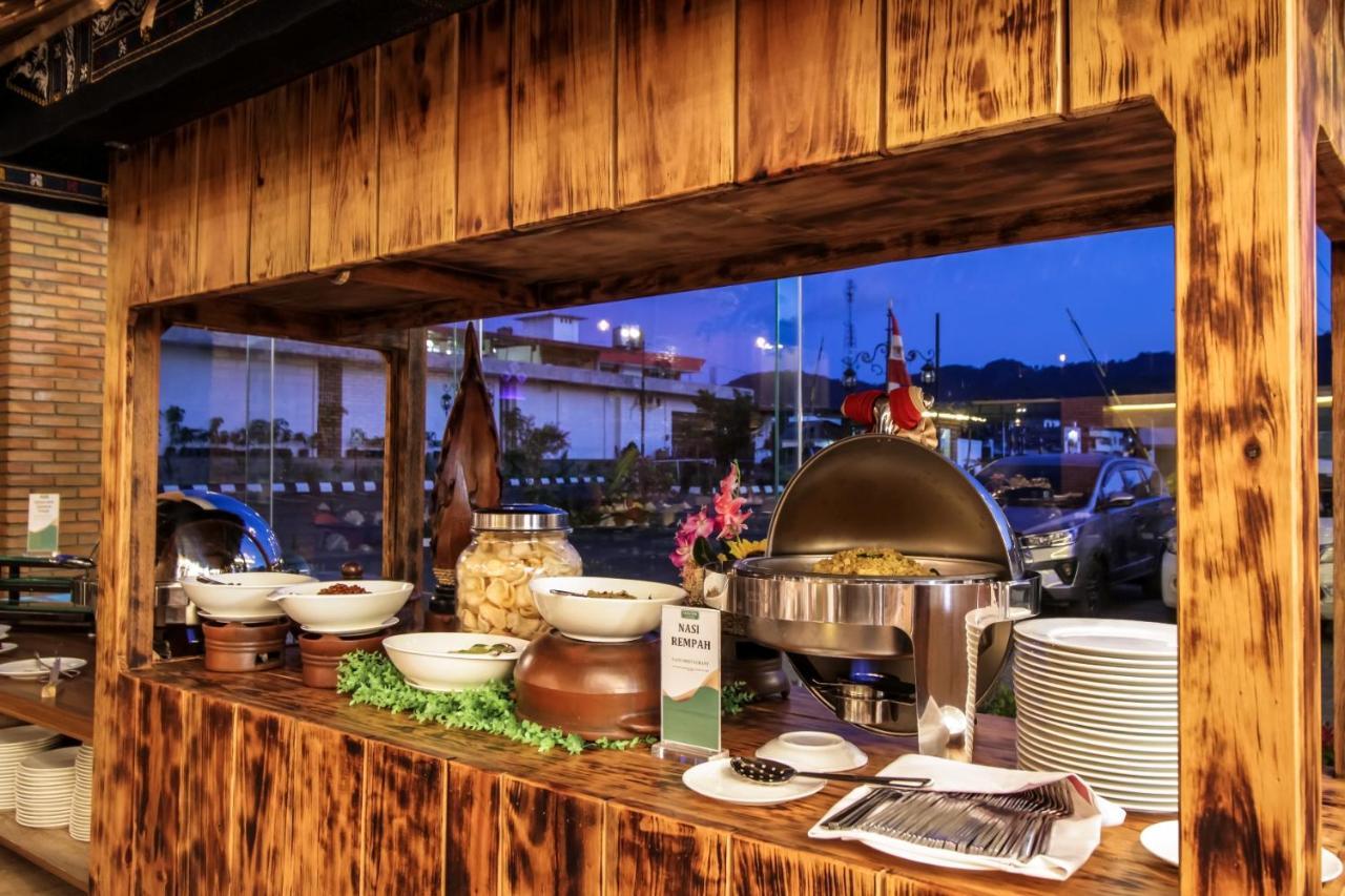 Parkside Gayo Petro Hotel Takengon Екстериор снимка
