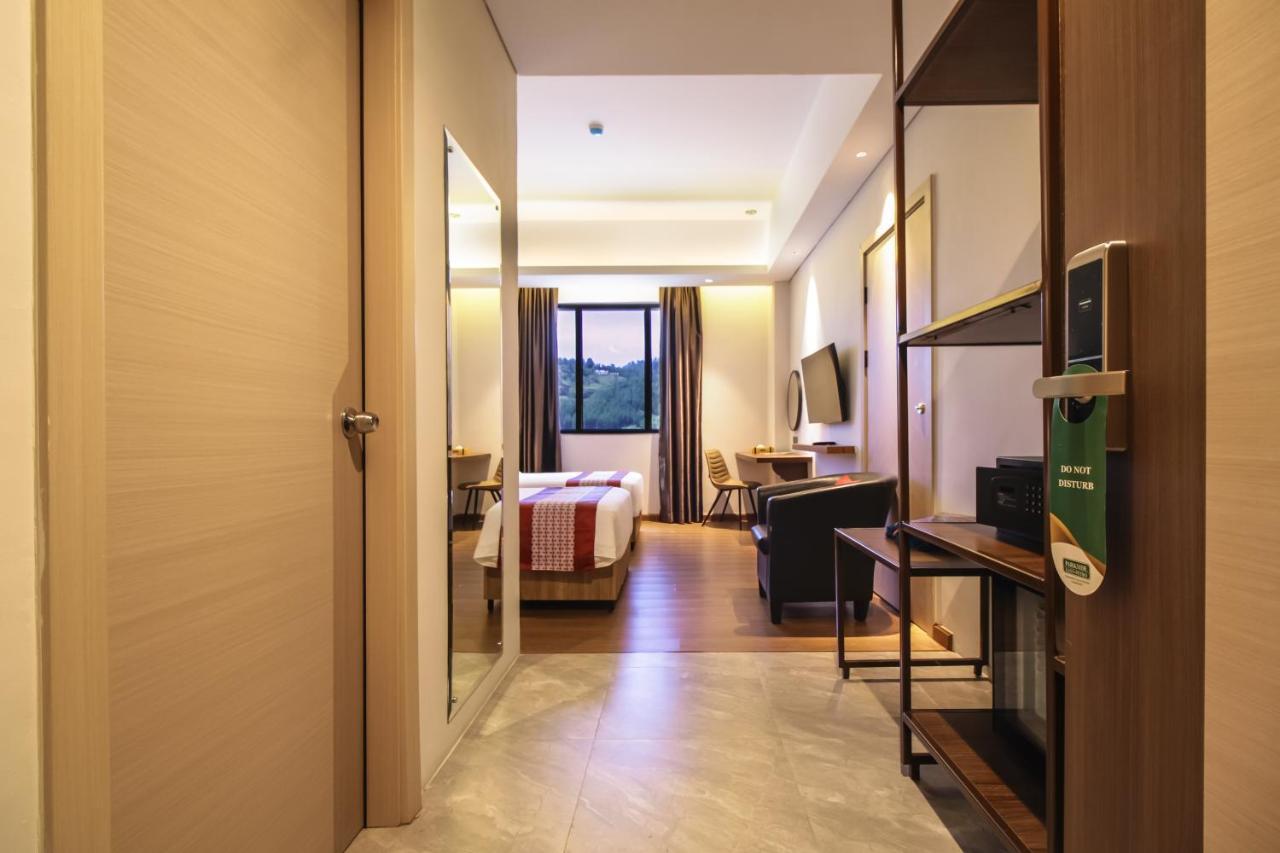 Parkside Gayo Petro Hotel Takengon Екстериор снимка
